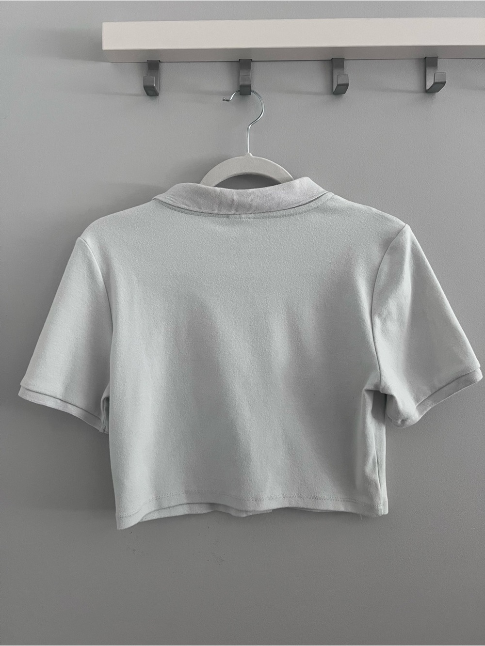 Aritzia Sunday Best Cropped Polo Button-Up - Picture 2 of 2
